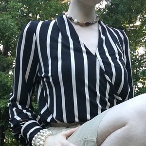 🏵 Adrianna Papell Wrap Long Sleeve Top